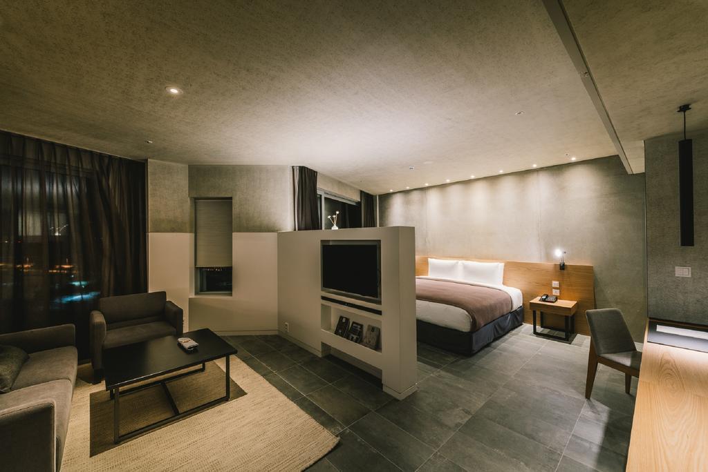 Nest Hotel Incheon Eksteriør billede A room at the hotel