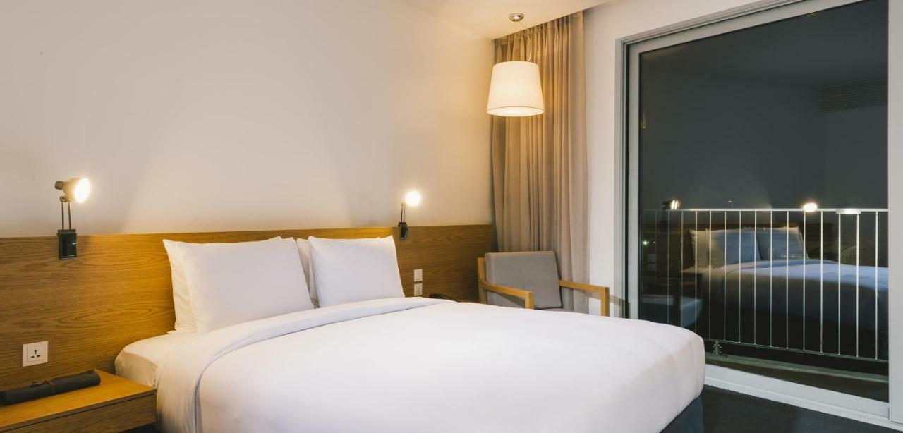 Nest Hotel Incheon Eksteriør billede A room at the hotel